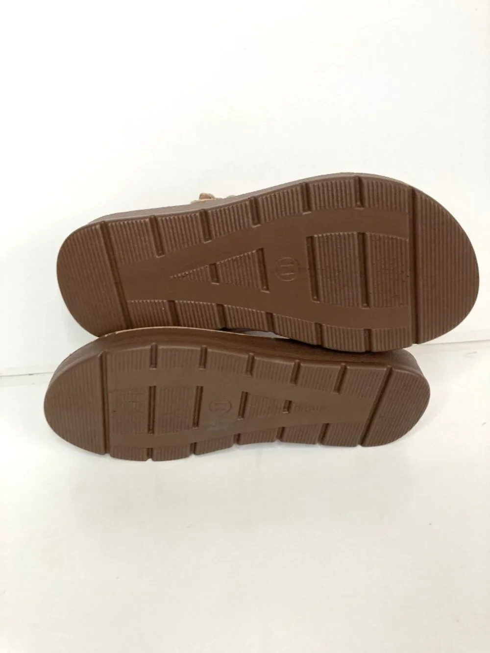 Annie Carmel Butterfly Rhinestone Girls Sandals Size 11
